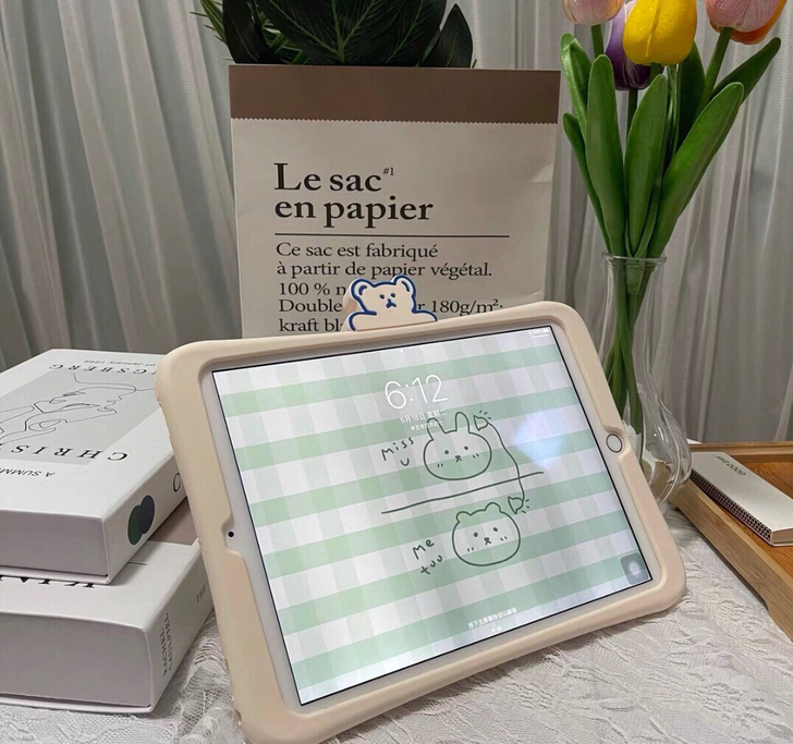 低价出学生自用ipad2019新款wifi...