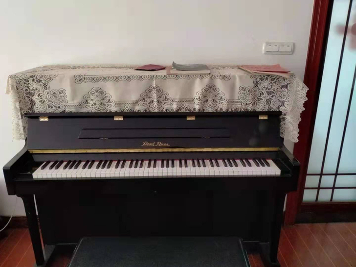 9成新珠江up118m钢琴低价出售