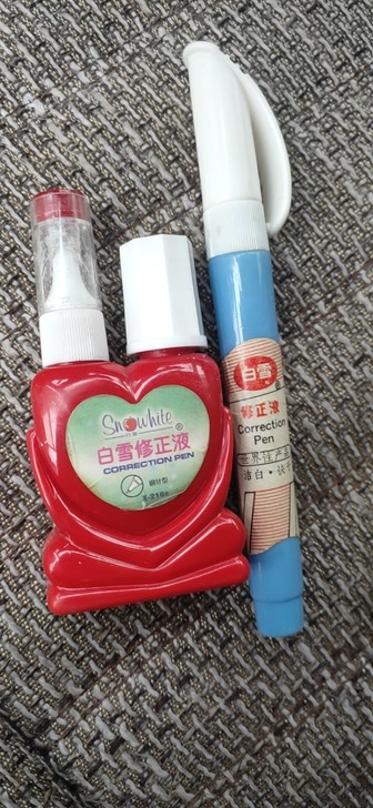 老文具.80后回忆.老文具白雪修正液.看到...