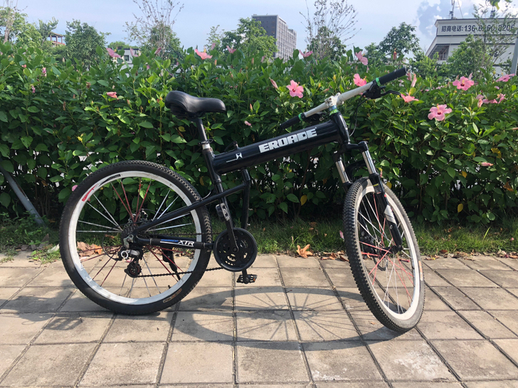 低价折叠山地自行车