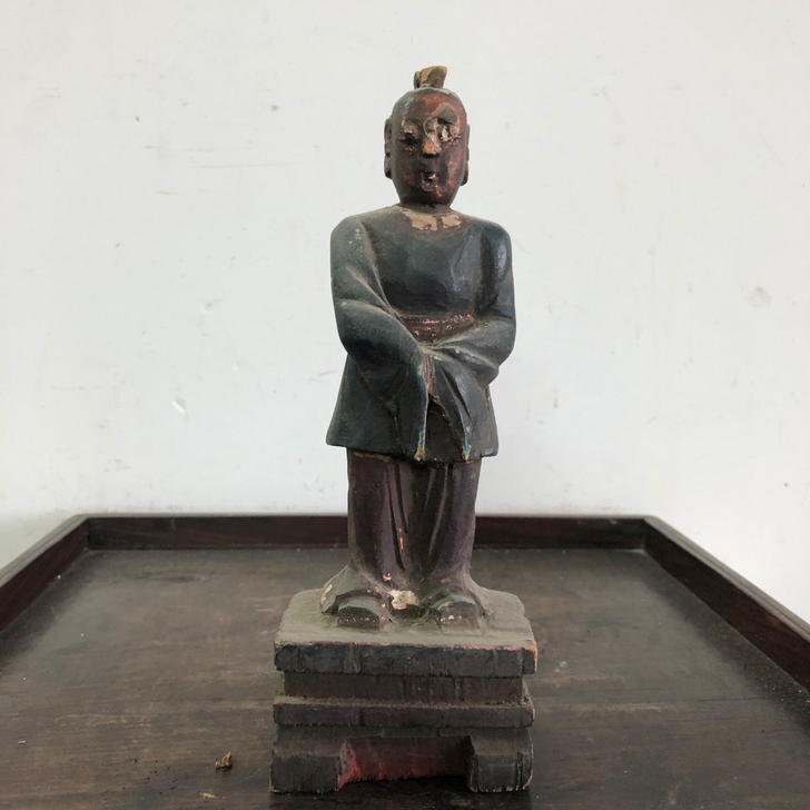 清，木雕人物，68元包邮，边远地区邮费自理。