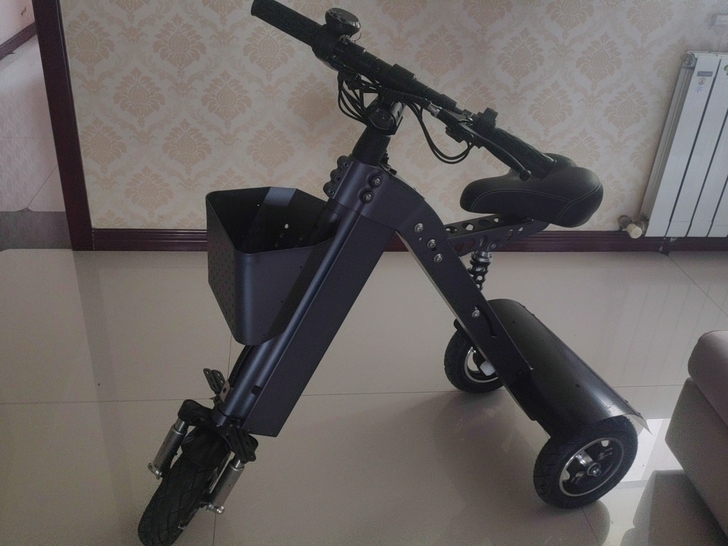 科恩迪便携电动车，全新出售，买从不能退款所...