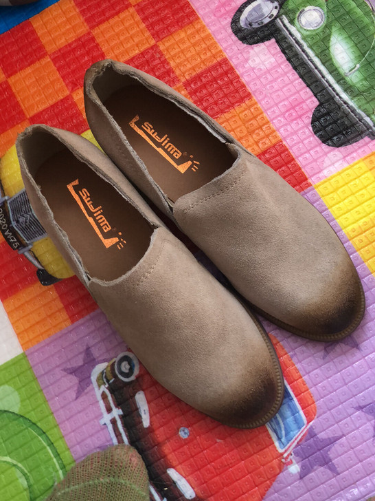 卡其色牛皮单鞋休闲鞋