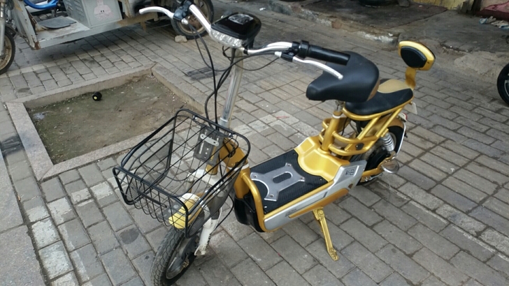 出电动车，电池质保