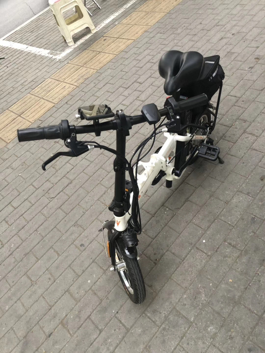狼途折叠电动自行车,锂电池,重量轻,代驾专...