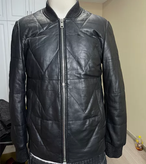 男士真皮羽绒服外套一件,品相完好无损,衣长...
