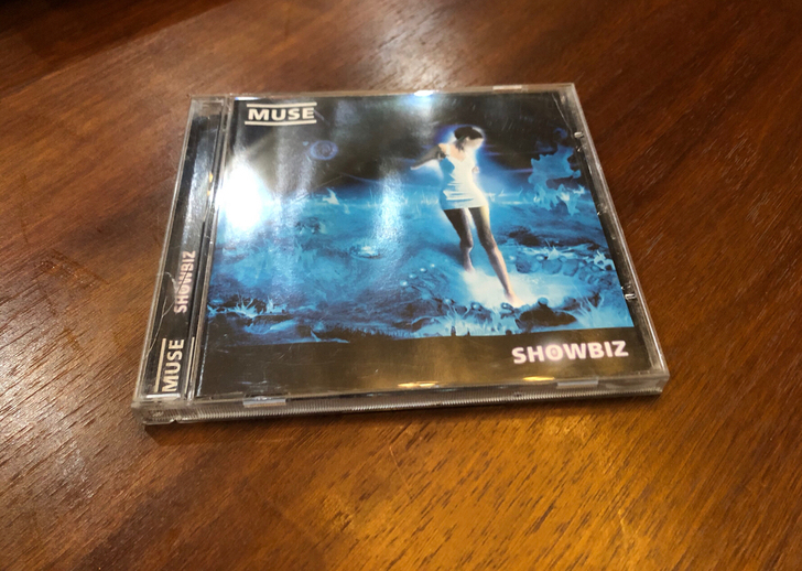 Muse - Showbiz