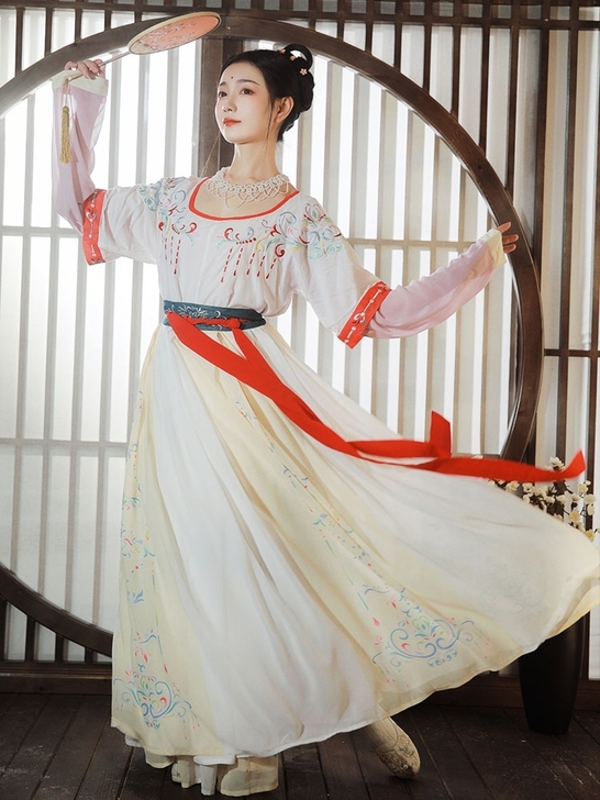 柒邑坦领汉服