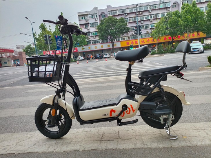 比德文 乐豆  全新车 前后双减震，前后大...