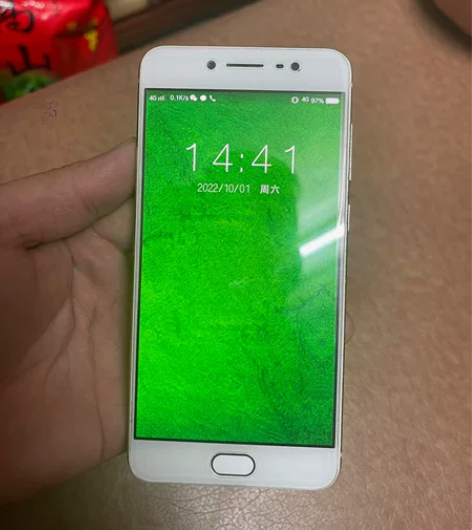 99新出售闲置  vivo x7  双卡双...