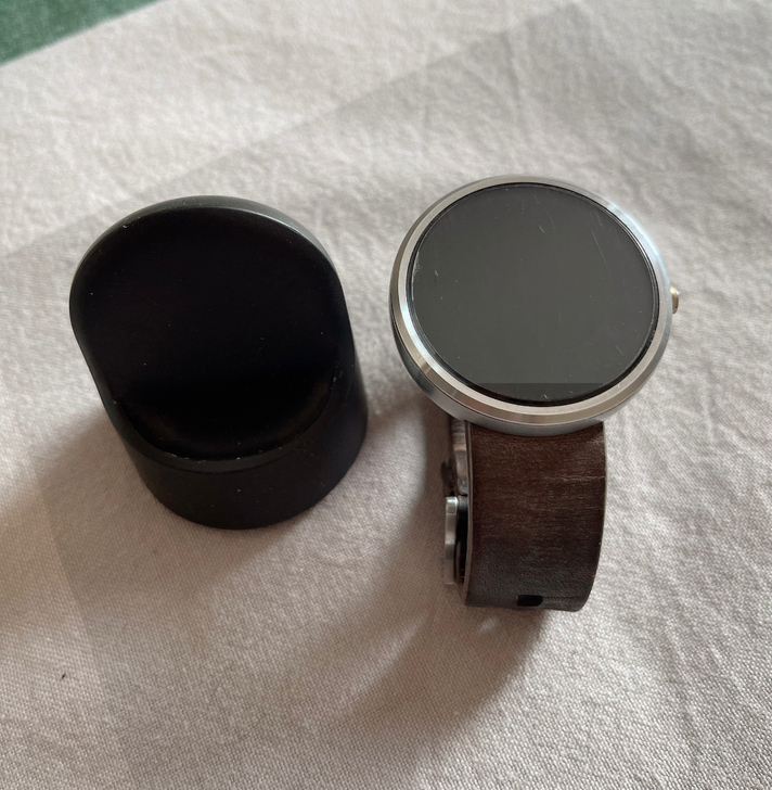 摩托罗拉智能手表moto360