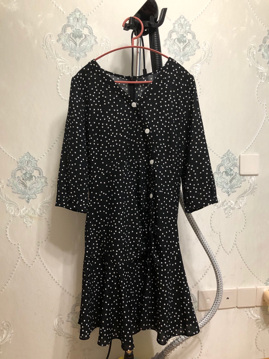 1:波点聚酯纤维显瘦连衣裙，经典波点，法式...