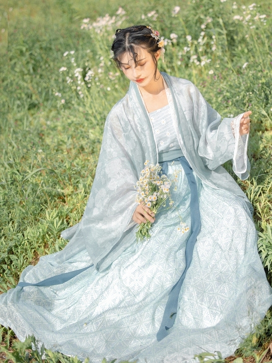 司南阁原创【初夏的小雏菊】汉服女款宋制吊带...