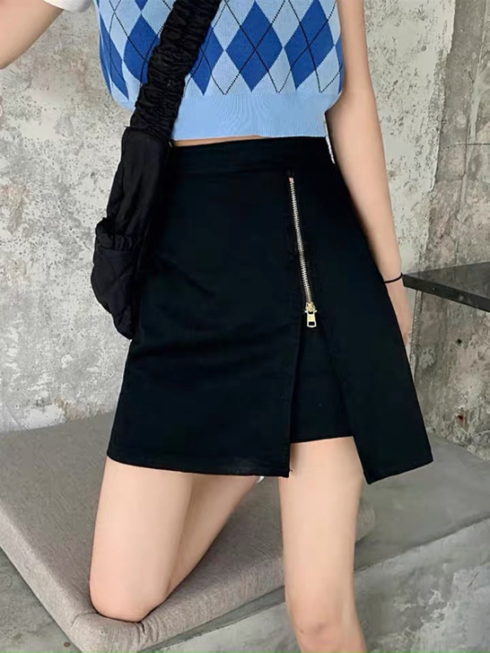 黑色牛仔A字裙：买大了尺码 只穿过半天 一...