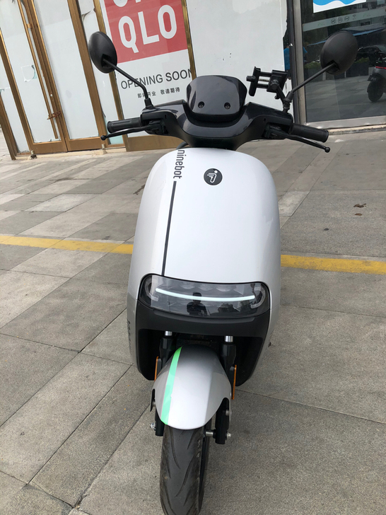 九号E125.机器人智能电动车