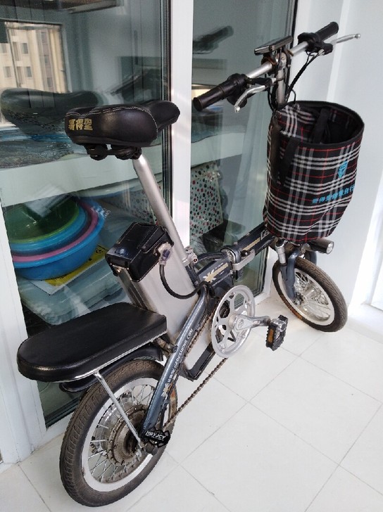 14寸折叠式锂电电动自行车