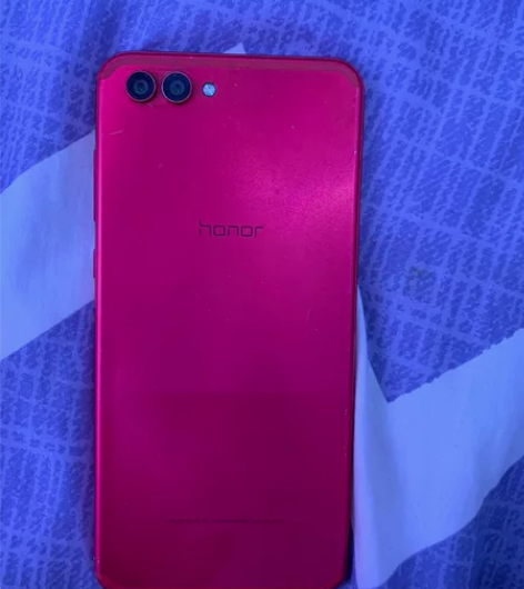 荣耀v10，自己用的备用机，屏幕坏的但是可...