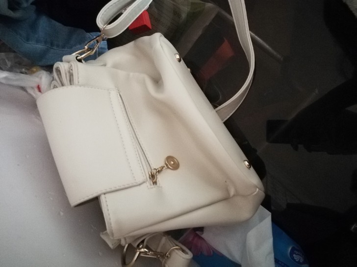 时尚白色包斜挎单肩另配单肩背带