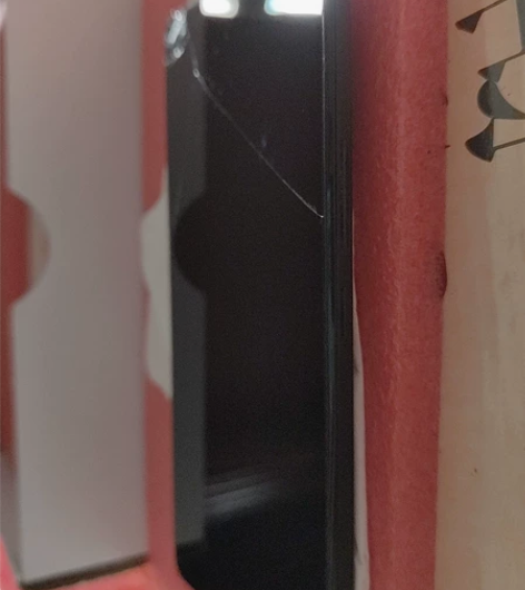 手机努比亚大牛，屏膜坏，电池老，如果重度使...