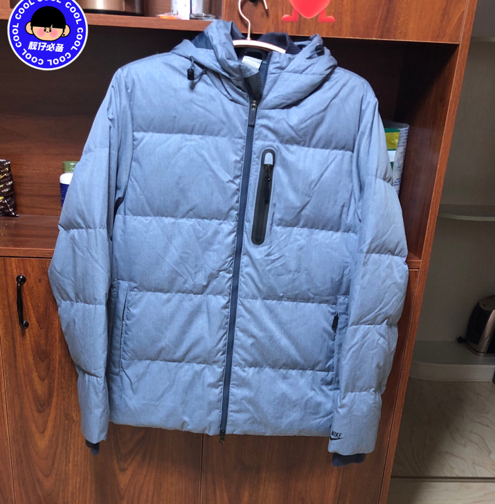 耐克男士羽绒服，正品购入，550蓬，XL码...