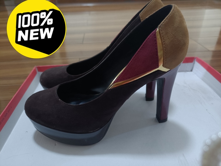 达芙妮高跟鞋 单鞋 全新37码