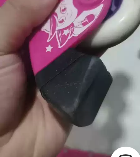 迪卡侬直排旱冰鞋九成新 感兴趣的话点“我想...