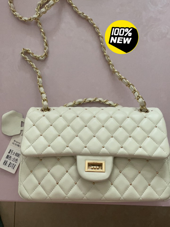 全新双翻盖进口羊皮链条包，质量很好，样式好...