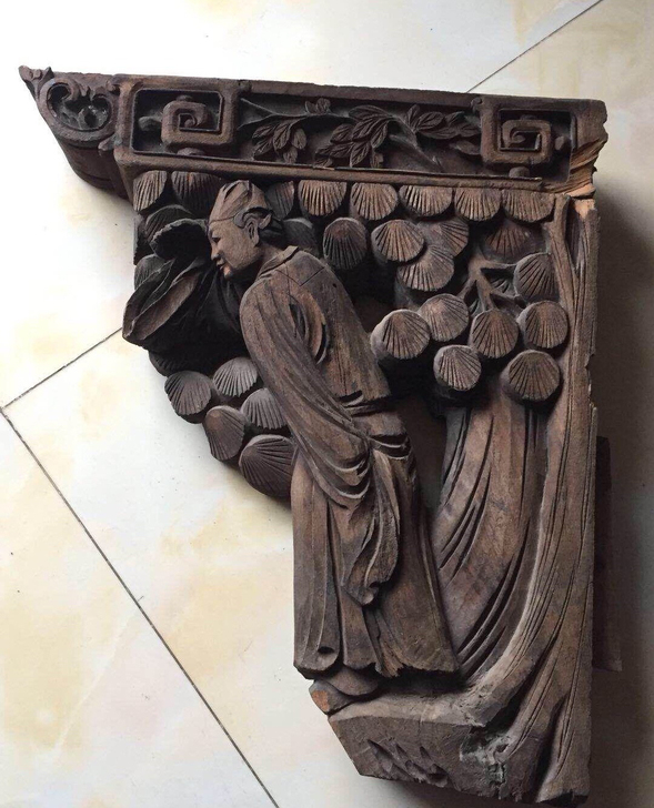 精品木雕，雕工一流，清代人物老木雕两对