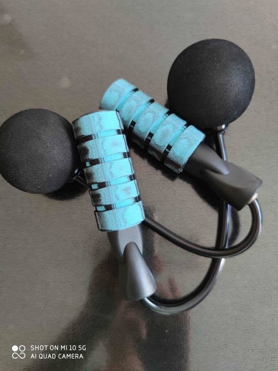 无绳跳绳，质量挺好的，没用过几次，包邮