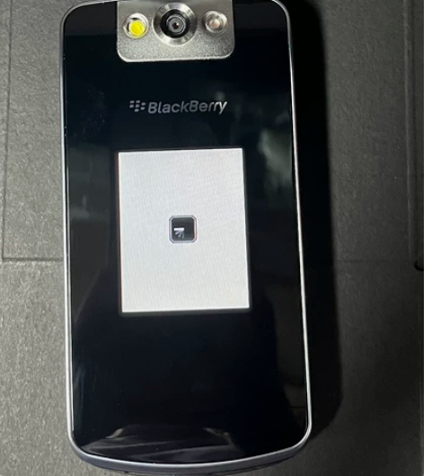 黑莓8220手机 没有使用过，配一个电池，...