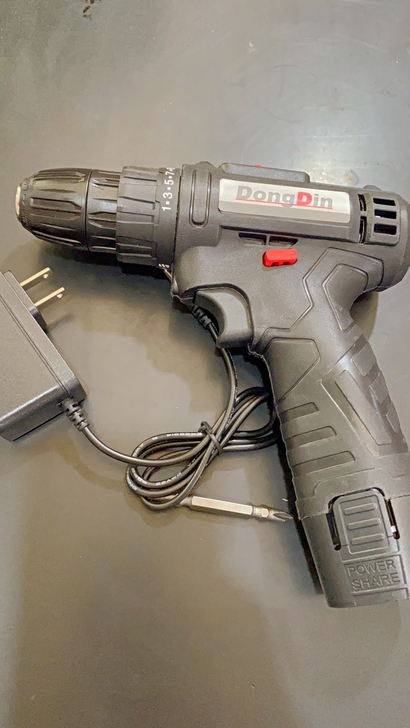 全新锂电钻朋友装修公司停业，剩下几把进口电...
