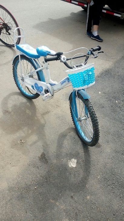 二手自行车       20英寸儿童自行车...