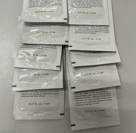 科颜氏白泥面膜,试用装 10片 感兴趣的话...