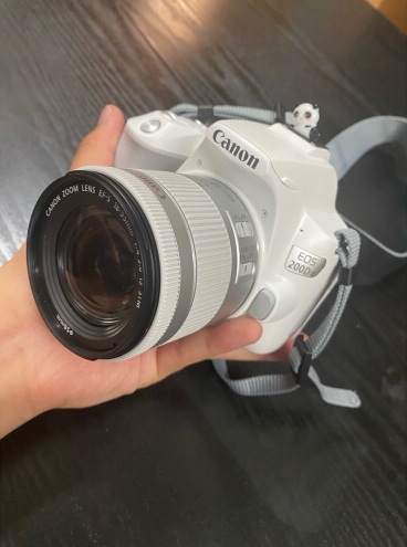 佳能200D 二代带18-55mm镜头，配...