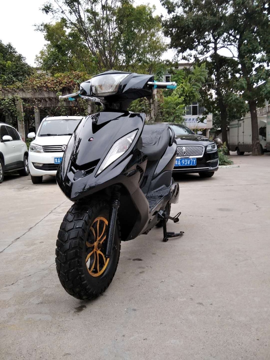 精品九成新2手电车电动车电瓶车店里二百多辆...