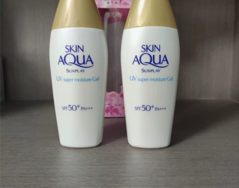 新碧双重保湿水感防晒80g 屈臣氏购入，全...