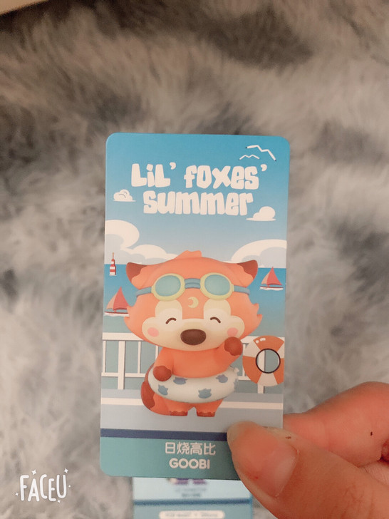 泡泡玛特小狐狸暑假 火花高比 第一款 游泳...