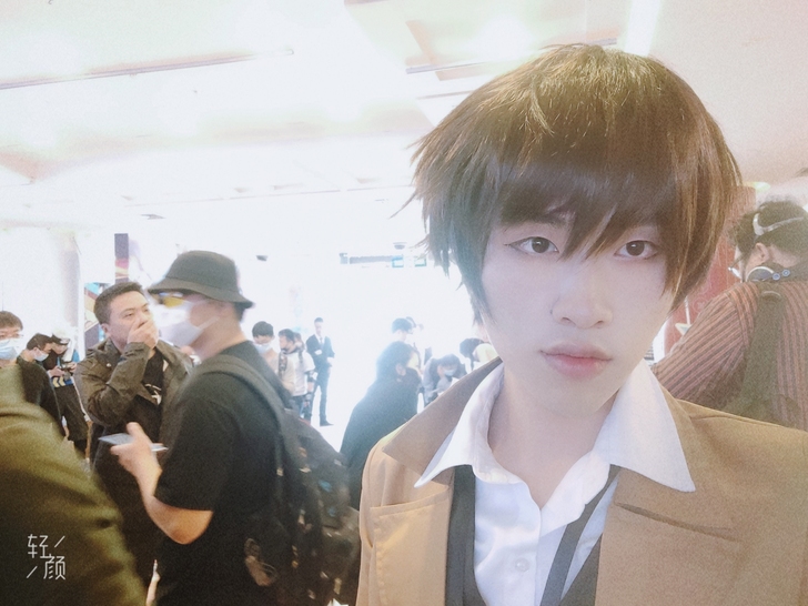 三町目 太宰治c服 m码 +假发已经修剪