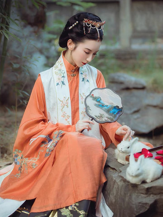 钟灵记天香引长比甲马面裙对襟明制仿妆花立领...