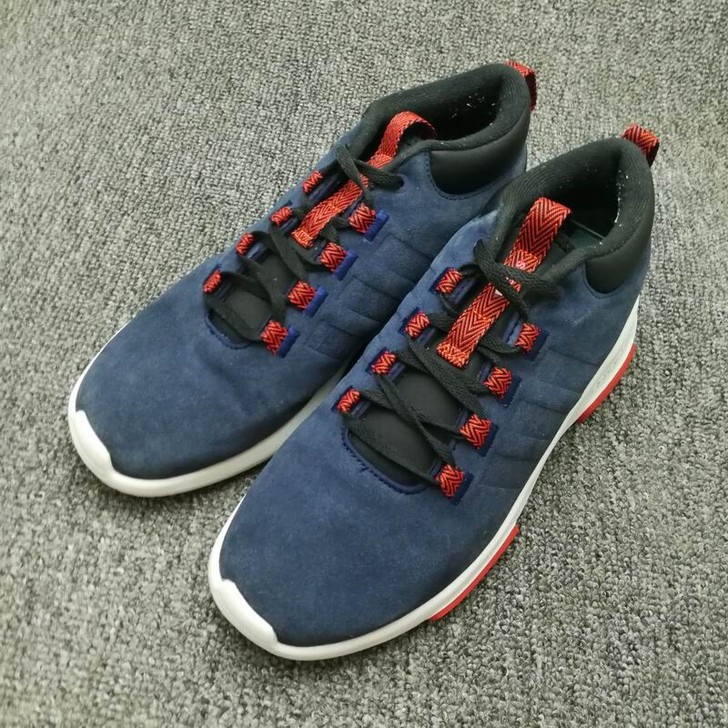 39码阿迪达斯运动鞋