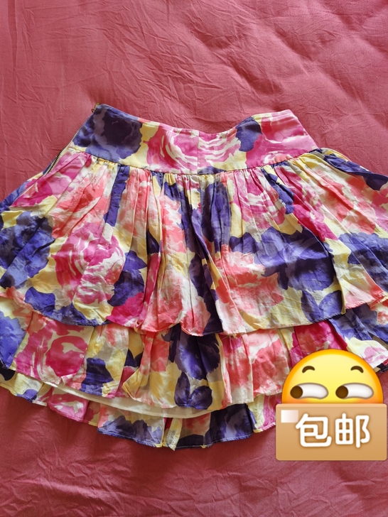 花短裙，九成新