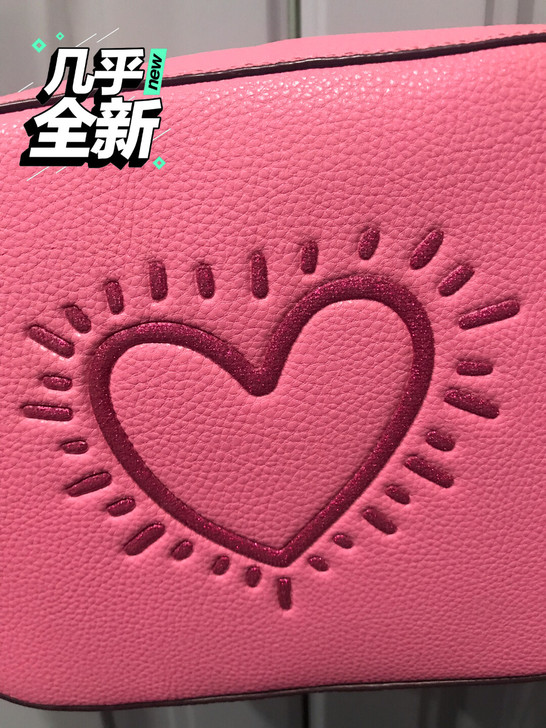co*ch 蔻* 驰 C家哈林涂鸦相机包爱...