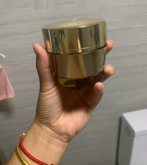 雅诗兰黛智妍面霜，余量可以看图，日期磨掉了...