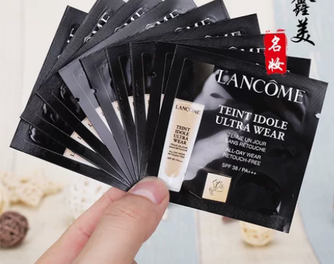兰蔻粉底液 包邮 持妆轻透1ml10片装小...