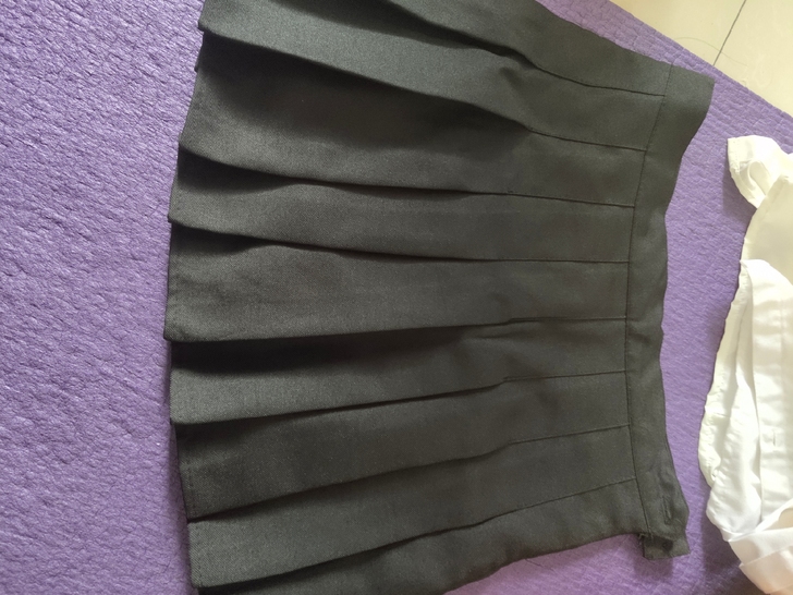 黑色短裙，全新，里面有内衬安全裤，jk短裙...