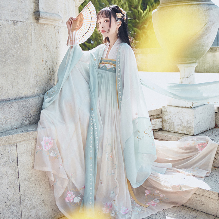 十三余 婴宁大袖衫  xs码