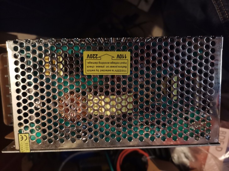 明伟12V电源一个，工程剩余，售出不退不换