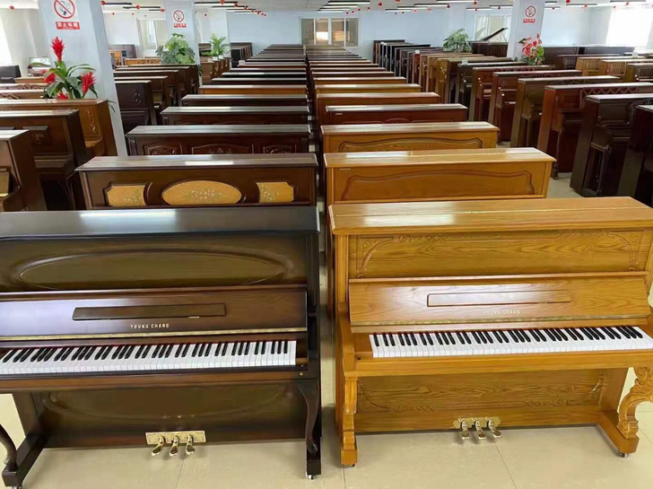 疫情影响，低价转让，原装进口钢琴