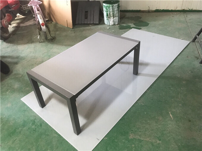 全新 超级实用耐用玻璃茶几!!!