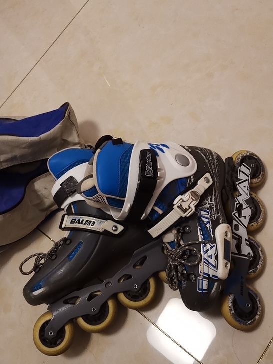 米高轮滑鞋 38码